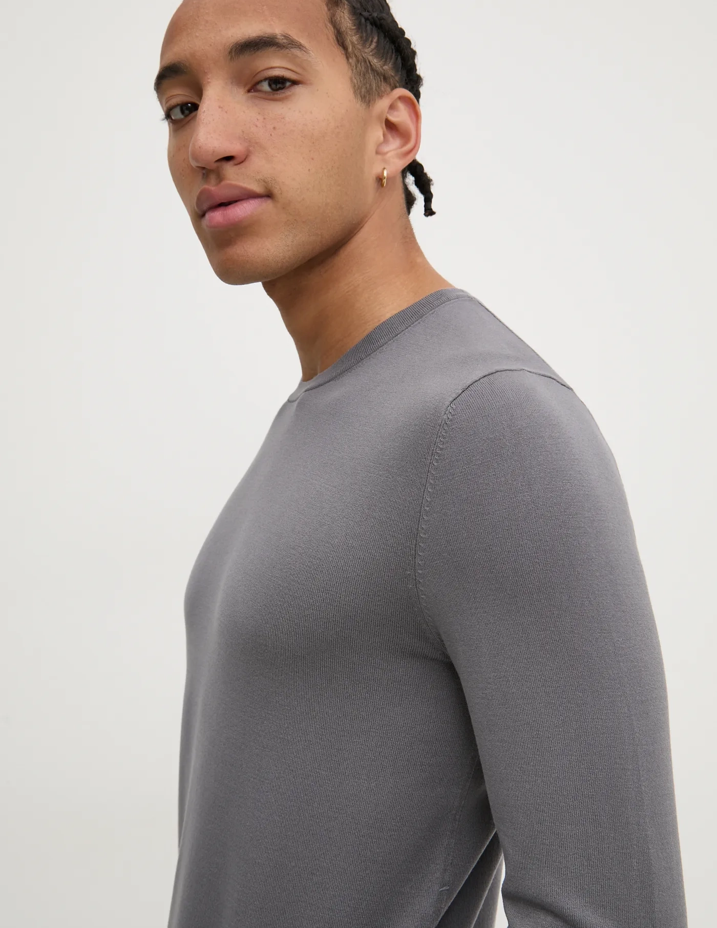 Свитер HUGO, серый
Свитер HUGO, серый