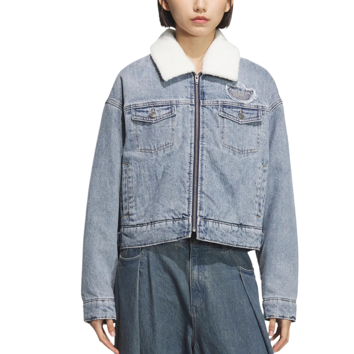 Adidas Originals Джинсовая куртка женская, Light Denim Blue
Adidas Originals Джинсовая куртка женская, Light Denim Blue