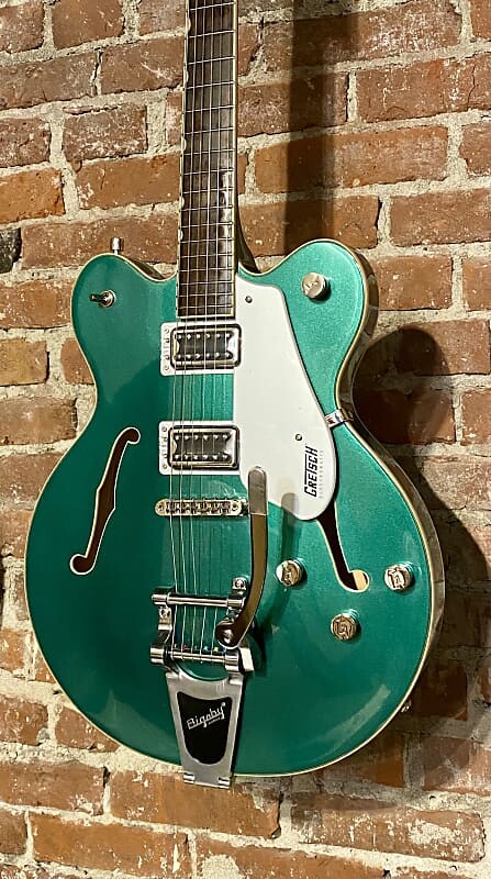 Электрогитара Gretsch G5622T Electromatic Center Block Double-Cut - Georgia Green, Support Small Music Shops
Электрогитара Gretsch G5622T Electromatic Center Block Double-Cut - Georgia Green, Support Small Music Shops