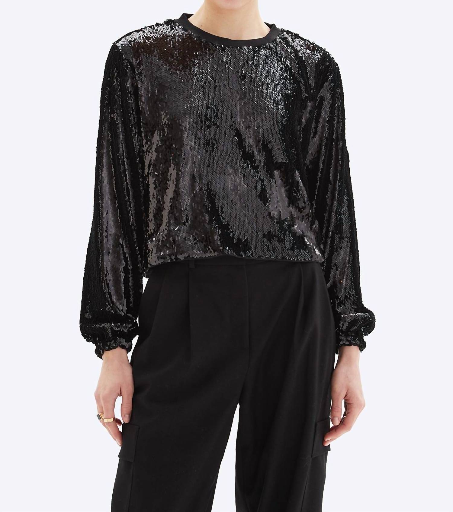 Джемпер Jace с пайетками в черном цвете CHRLDR
Джемпер Jace с пайетками в черном цвете CHRLDR