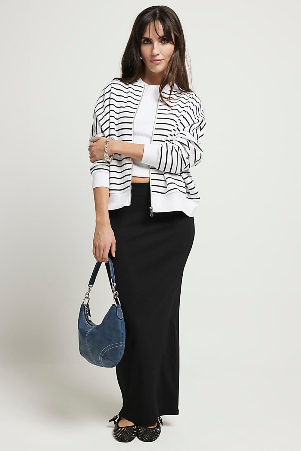 Полосатый бомбер из джерси на молнии River Island, черный
Полосатый бомбер из джерси на молнии River Island, черный