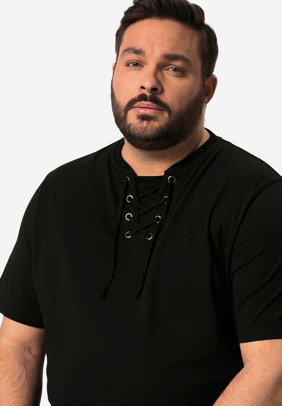 Футболка Men Plus HALBARM, AUSSCHNITT MIT SCHNÜRUNG, BIS , Black, Черный, Футболка Men Plus HALBARM, AUSSCHNITT MIT SCHNÜRUNG, BIS , Black
Футболка Men Plus HALBARM, AUSSCHNITT MIT SCHNÜRUNG, BIS , Black, Черный, Футболка Men Plus HALBARM, AUSSCHNITT MIT SCHNÜRUNG, BIS , Black