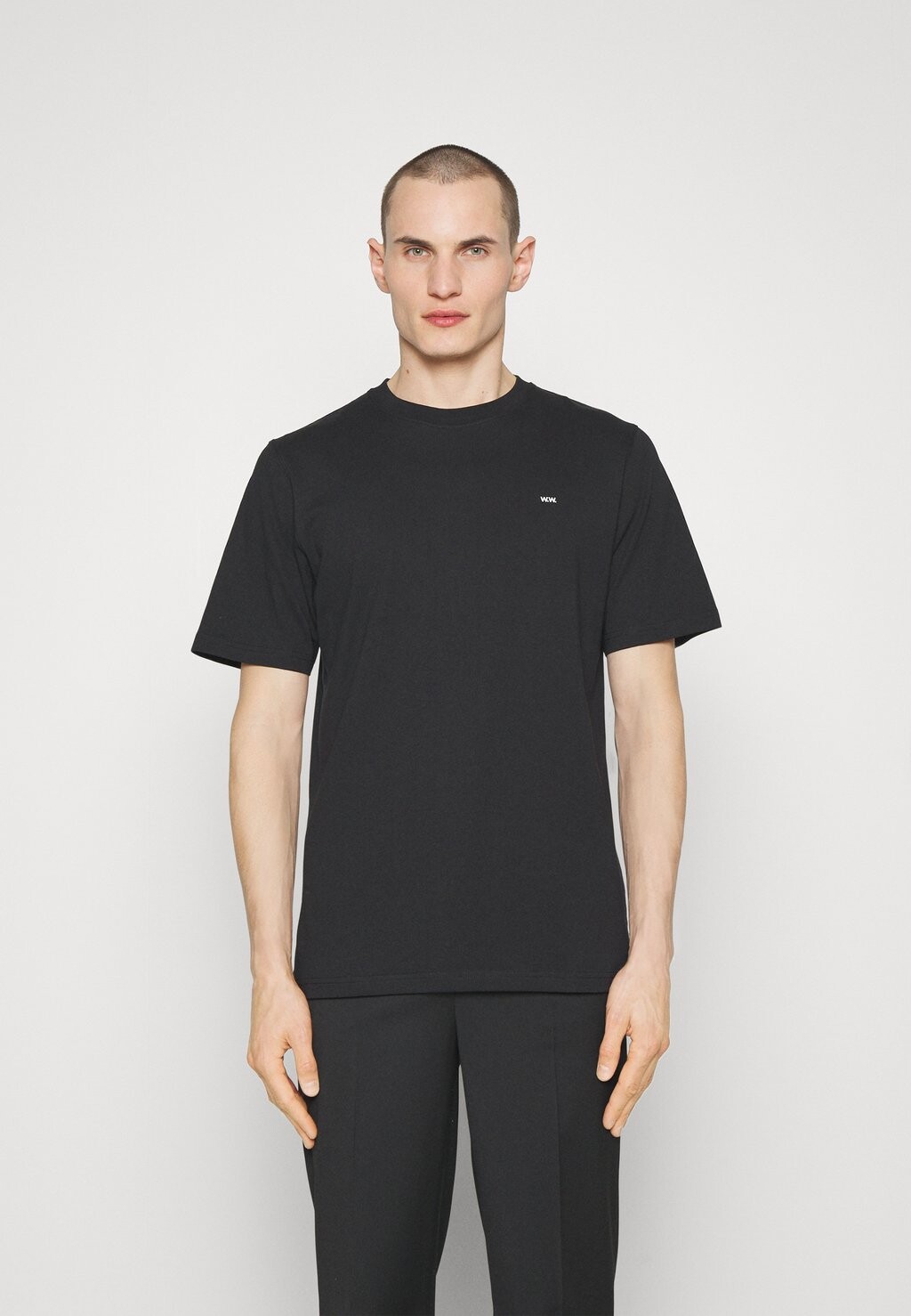 Футболка базовая SAMI CLASSIC Wood Wood, цвет black 
Футболка базовая SAMI CLASSIC Wood Wood, цвет black