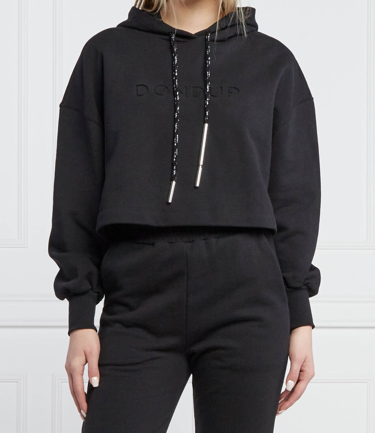 Толстовка DONDUP - made in Italy cropped fit, черный
Толстовка DONDUP - made in Italy cropped fit, черный