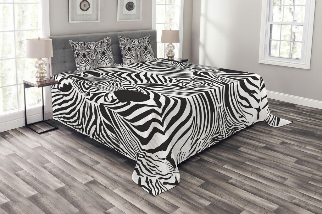 ABAKUHAUS Черно-белое покрывало, полоски Safari Zebra, комплект с моющимися наволочками, для односпальных кроватей 264 x 220 см, белый черный
ABAKUHAUS Черно-белое покрывало, полоски Safari Zebra, комплект с моющимися наволочками, для односпальных кроватей 264 x 220 см, белый черный