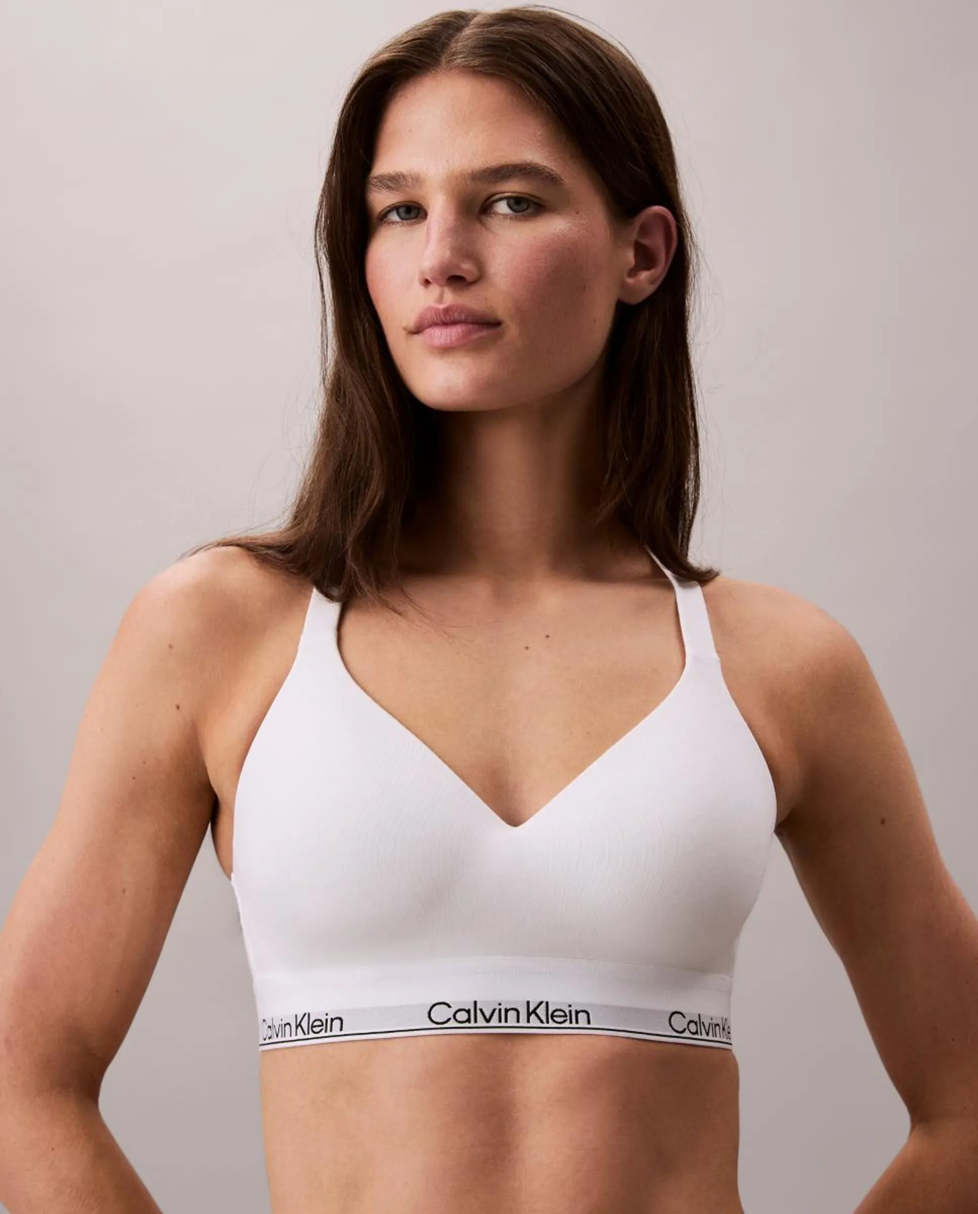 Бралетт ICON COTTON MODAL Calvin Klein, белый
Бралетт ICON COTTON MODAL Calvin Klein, белый