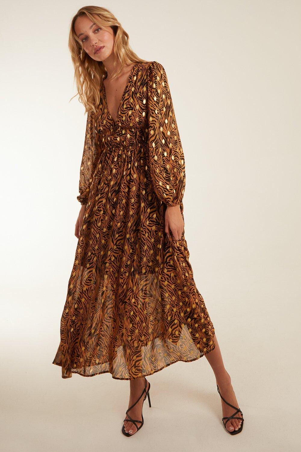 Платье макси с присборенной талией Blue Vanilla, коричневый
Платье макси с присборенной талией Blue Vanilla, коричневый