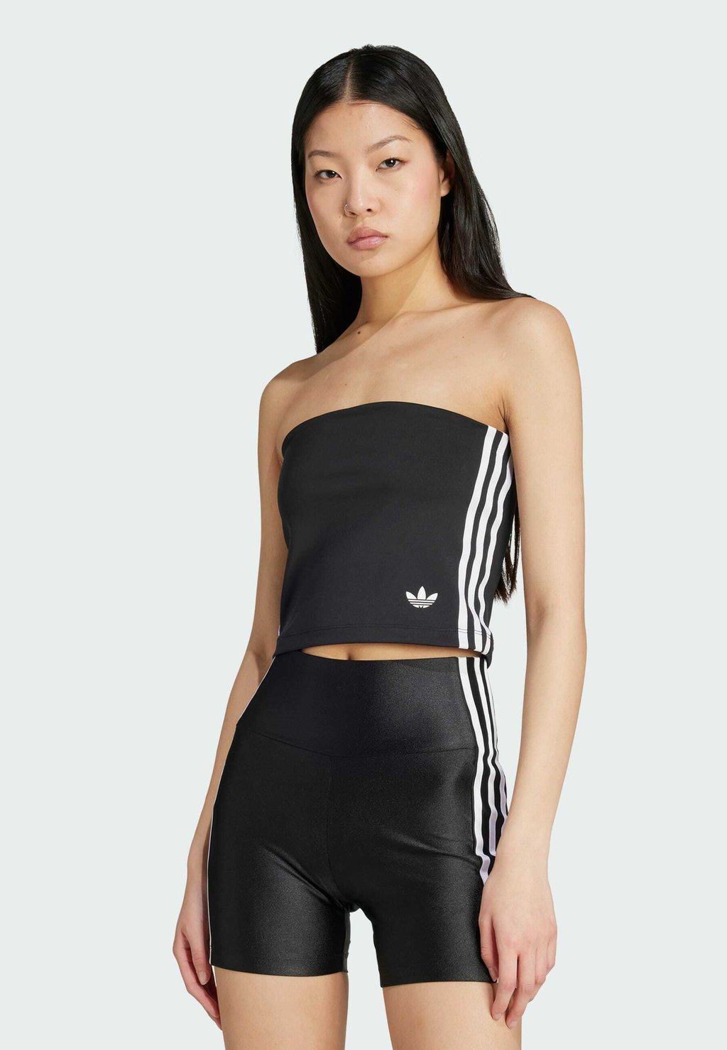 Топ ADICOLOR 3-STRIPES Adidas Originals, черный
Топ ADICOLOR 3-STRIPES Adidas Originals, черный