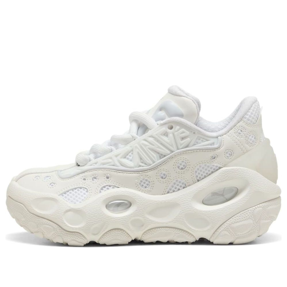 (GS) Puma LaMelo Ball LaFranc RNR 'Triple White'
(GS) Puma LaMelo Ball LaFranc RNR 'Triple White'