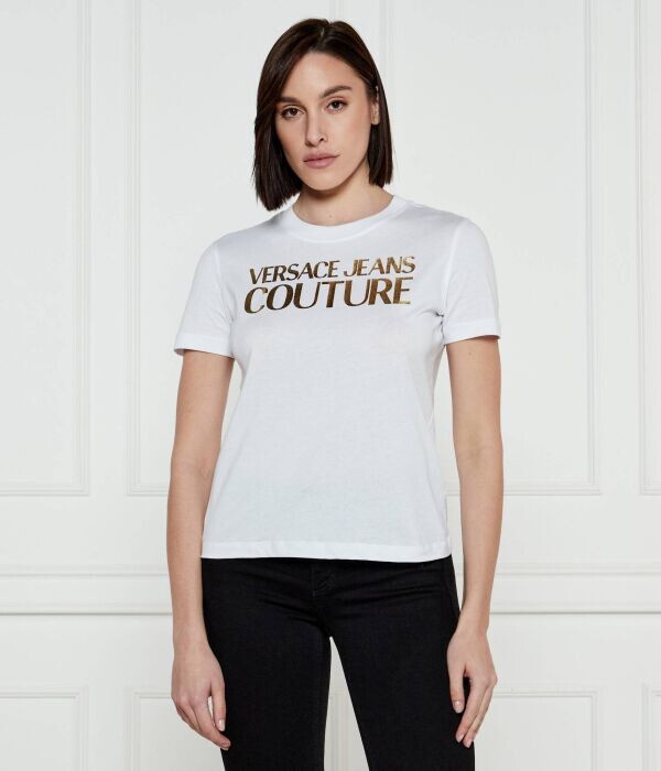 Футболка женская Versace Jeans Couture с золотой надписью, белый
Футболка женская Versace Jeans Couture с золотой надписью, белый