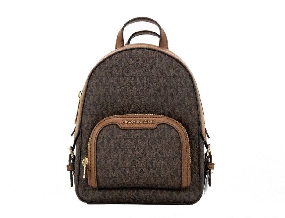 Сумка-рюкзак Jaycee mini XS Brown Signature из ПВХ с карманом-молнией через плечо Michael Kors
Сумка-рюкзак Jaycee mini XS Brown Signature из ПВХ с карманом-молнией через плечо Michael Kors