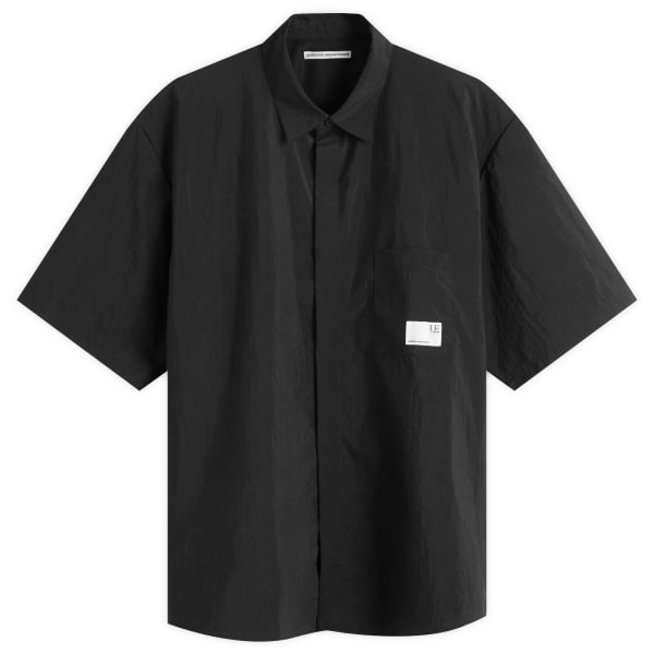 Рубашка с вентиляцией из кристаллического нейлона Uniform Experiment, черный
Рубашка с вентиляцией из кристаллического нейлона Uniform Experiment, черный