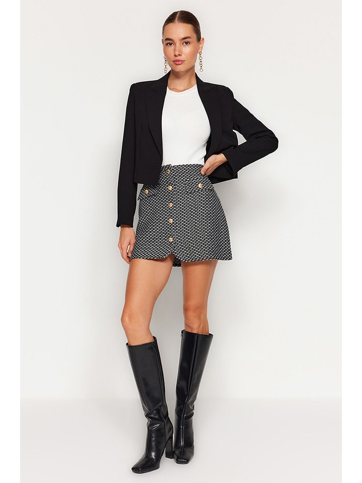 Юбка длиной до колена trendyol, черный/белый
Юбка длиной до колена trendyol, черный/белый