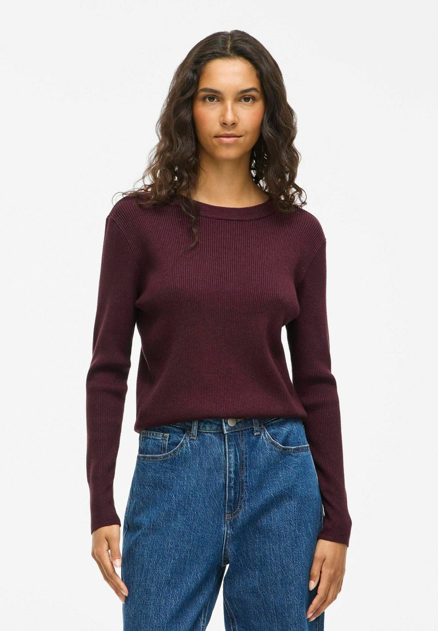 Джемпер VILA VICOMFY O-NECK , Fig/Bordeaux
Джемпер VILA VICOMFY O-NECK , Fig/Bordeaux