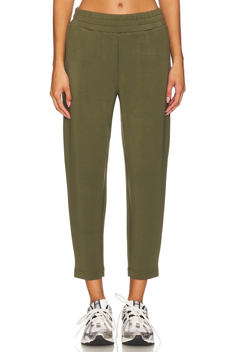 Узкие брюки Varley, зеленый
Узкие брюки Varley, зеленый