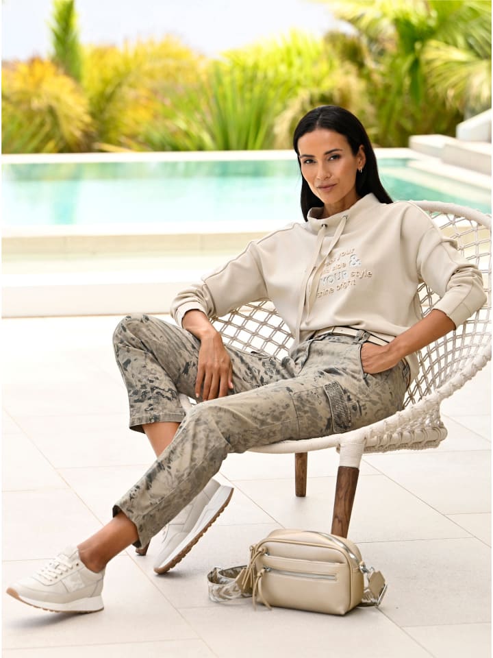 Рубашка с воротником-стойкой песочного цвета Heine
Рубашка с воротником-стойкой песочного цвета Heine