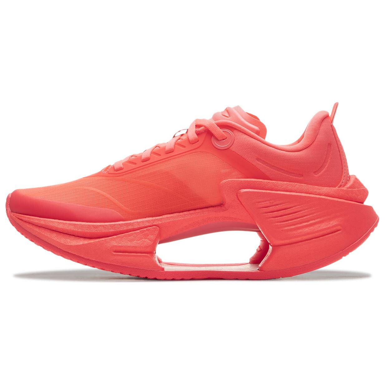 Кроссовки для бега Shadow 3 ESSENTIAL женские с низким верхом, красные Lining
Кроссовки для бега Shadow 3 ESSENTIAL женские с низким верхом, красные Lining