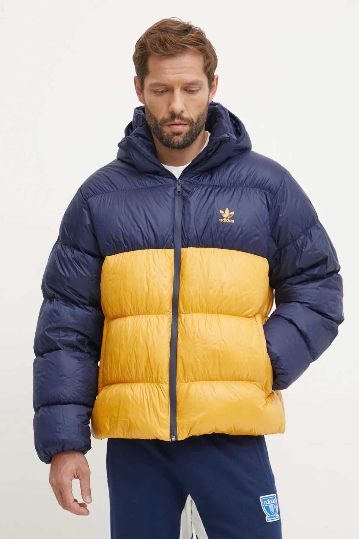 Пуховик Down Regen Adic adidas Originals, темно-синий
Пуховик Down Regen Adic adidas Originals, темно-синий