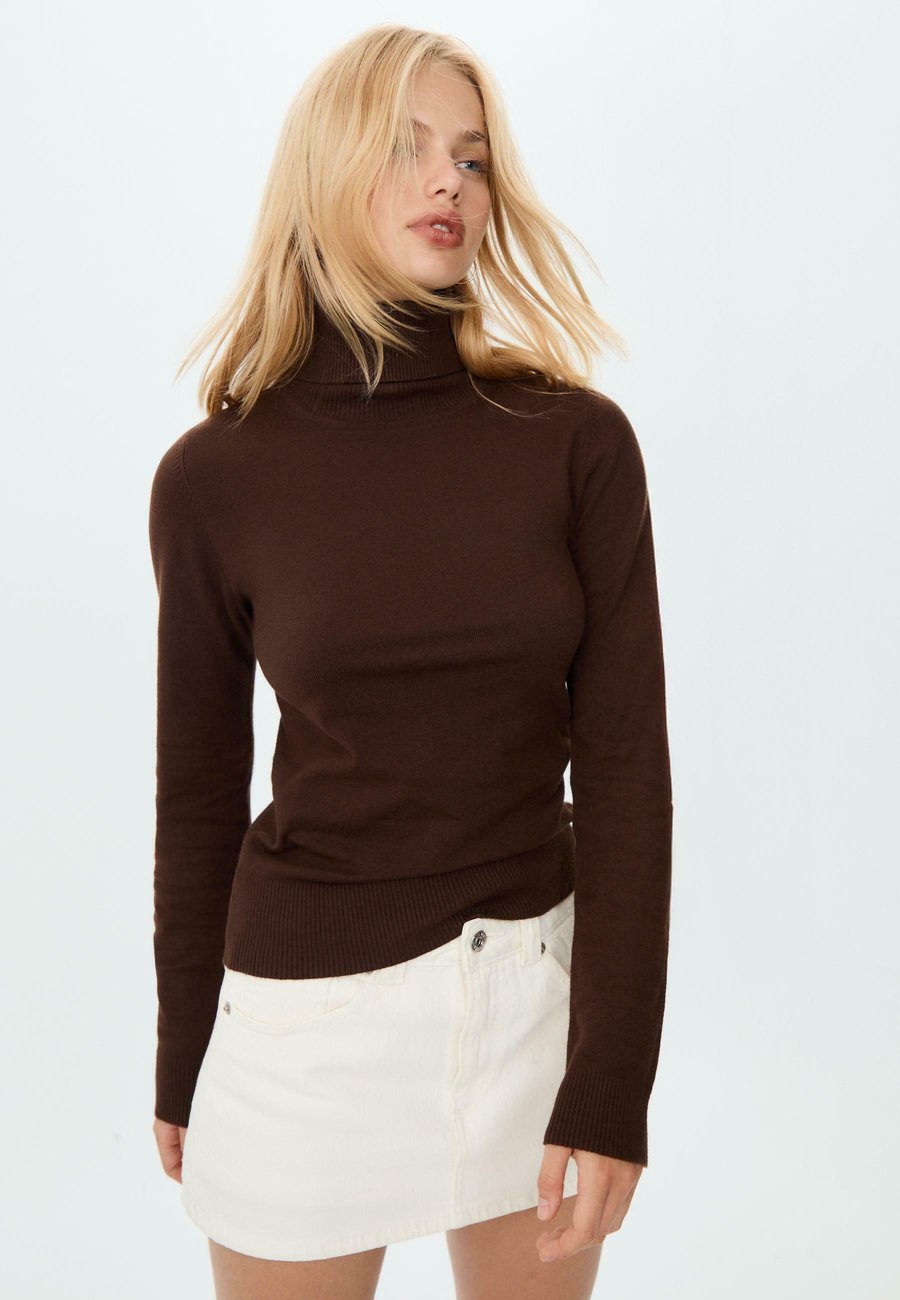 Джемпер Stradivarius TURTLENECK , Dark Brown
Джемпер Stradivarius TURTLENECK , Dark Brown