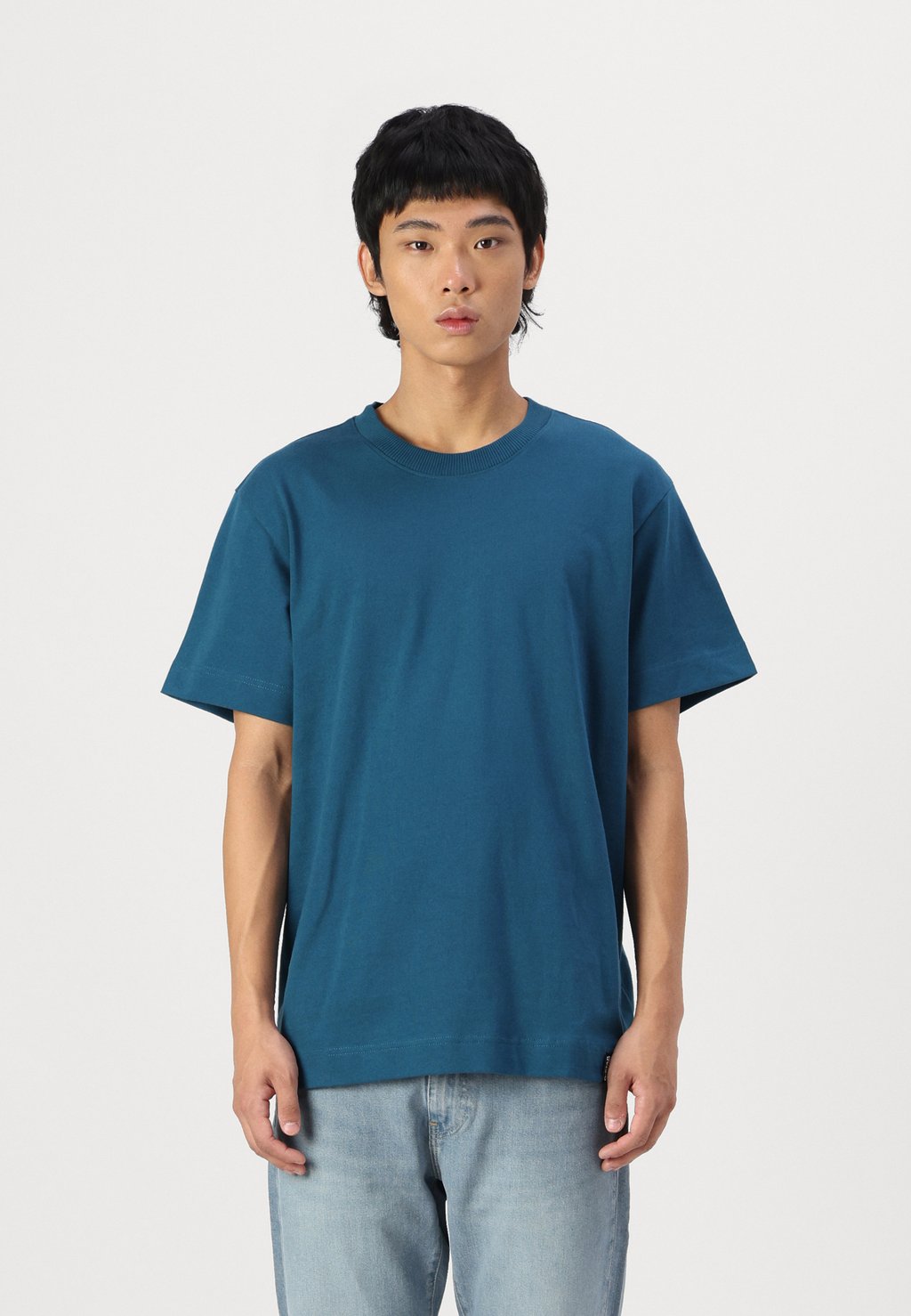 Базовая футболка ESSENTIAL LOOSE G-STAR, темно-синий
Базовая футболка ESSENTIAL LOOSE G-STAR, темно-синий