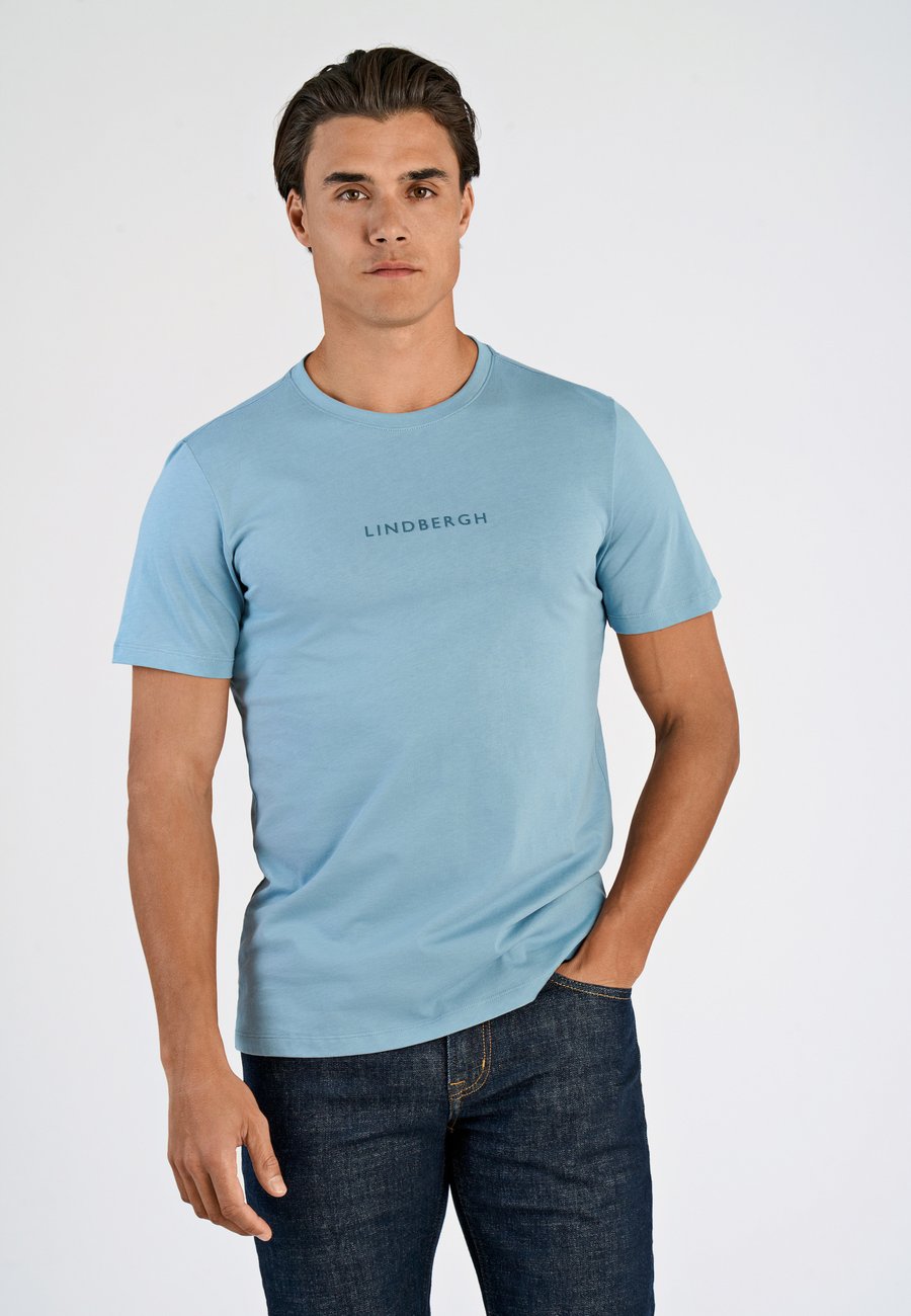 Футболка Lindbergh TEE S/S, Lt Iron Blue/Light Blue, Синий, Футболка Lindbergh TEE S/S, Lt Iron Blue/Light Blue
Футболка Lindbergh TEE S/S, Lt Iron Blue/Light Blue, Синий, Футболка Lindbergh TEE S/S, Lt Iron Blue/Light Blue