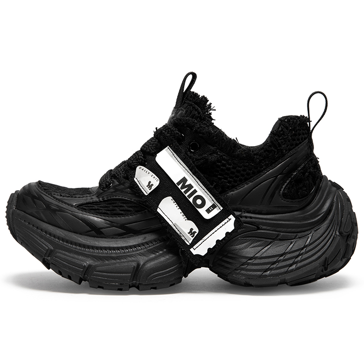 MIO Низкие массивные кроссовки унисекс черные, цвет Black
MIO Низкие массивные кроссовки унисекс черные, цвет Black