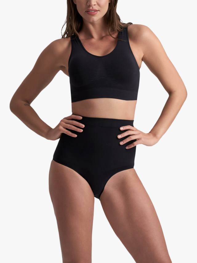 Невидимые трусы с высокой талией Bye Bra, Pack of 2, Beige/Black
Невидимые трусы с высокой талией Bye Bra, Pack of 2, Beige/Black