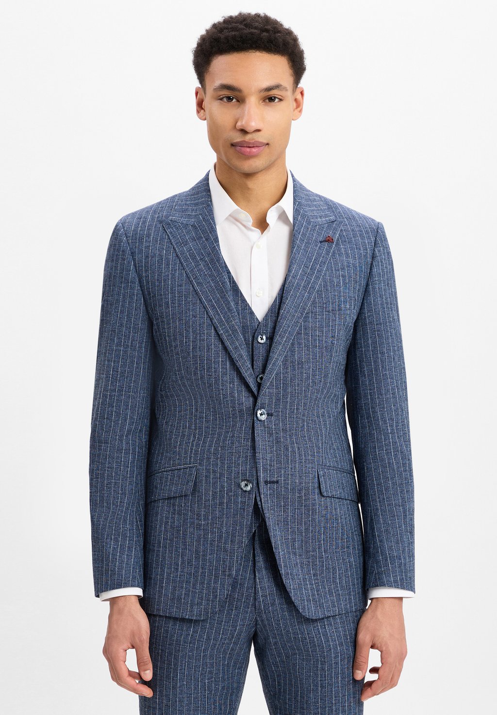 Пиджак-блейзер Suit jacket ROY ROBSON, синий
Пиджак-блейзер Suit jacket ROY ROBSON, синий