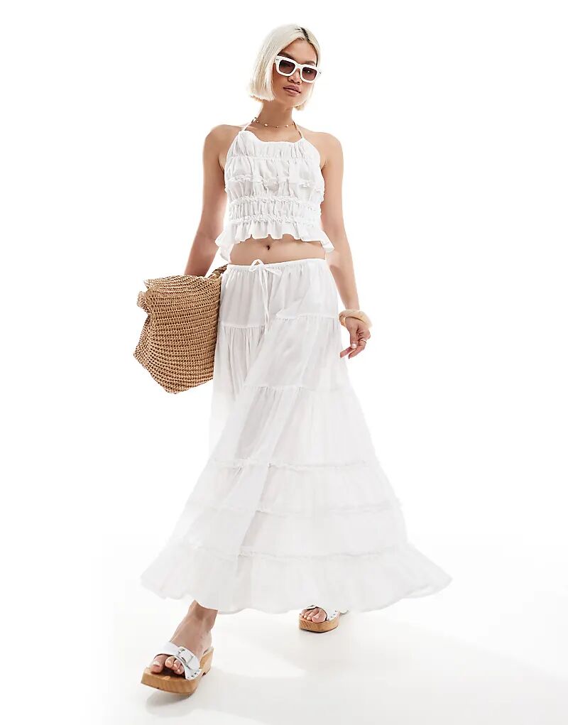 Длинная юбка Stradivarius с оборками цвета экрю
Длинная юбка Stradivarius с оборками цвета экрю