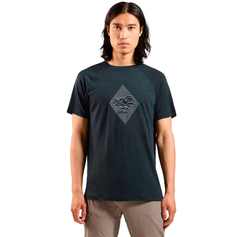 Базовый слой Odlo Merino 130 Peaks, черный
Базовый слой Odlo Merino 130 Peaks, черный