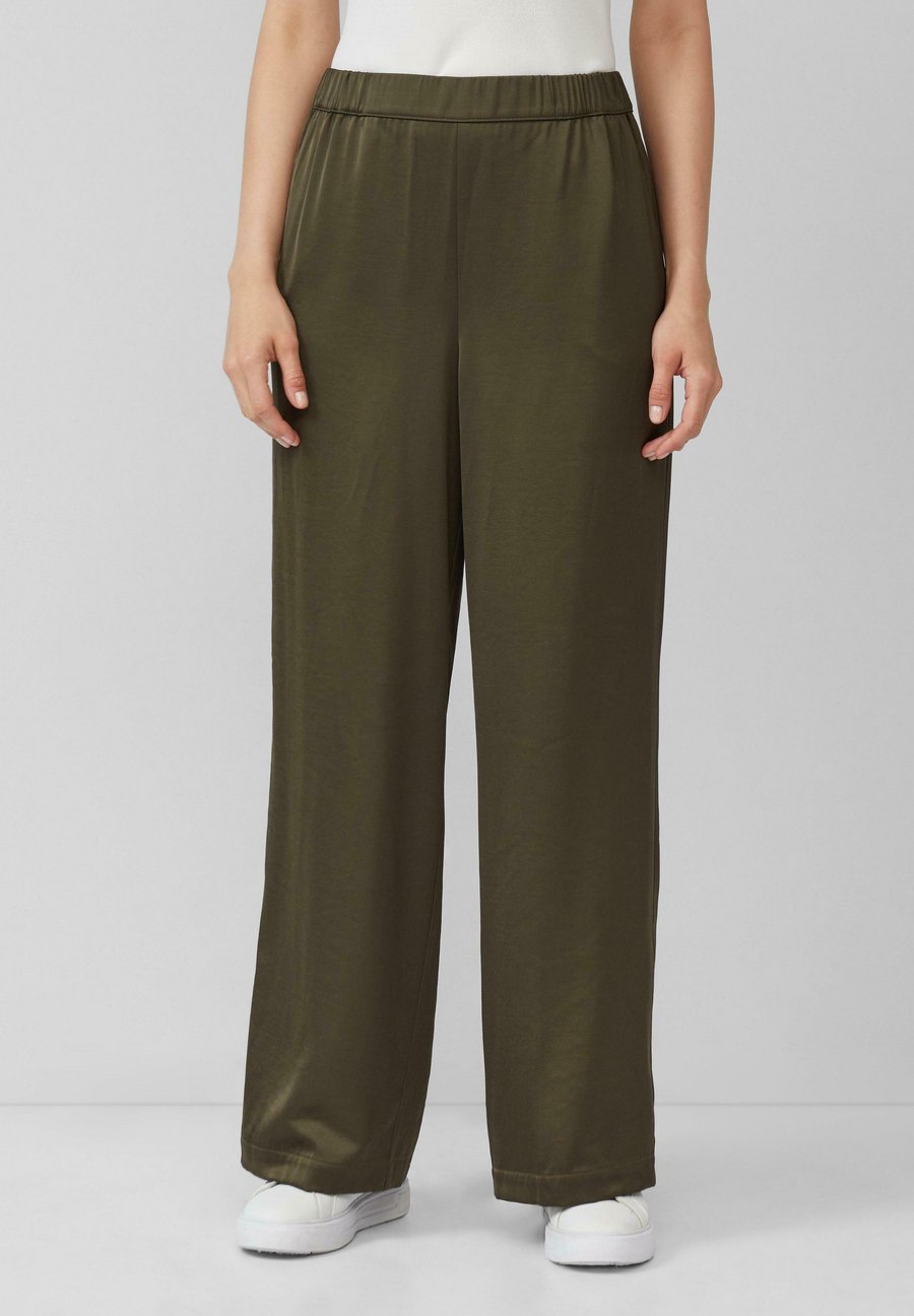 Брюки s.Oliver BLACK LABEL MIT WIDE LEG UND ELASTIKBUND, Olivgrün/Khaki
Брюки s.Oliver BLACK LABEL MIT WIDE LEG UND ELASTIKBUND, Olivgrün/Khaki