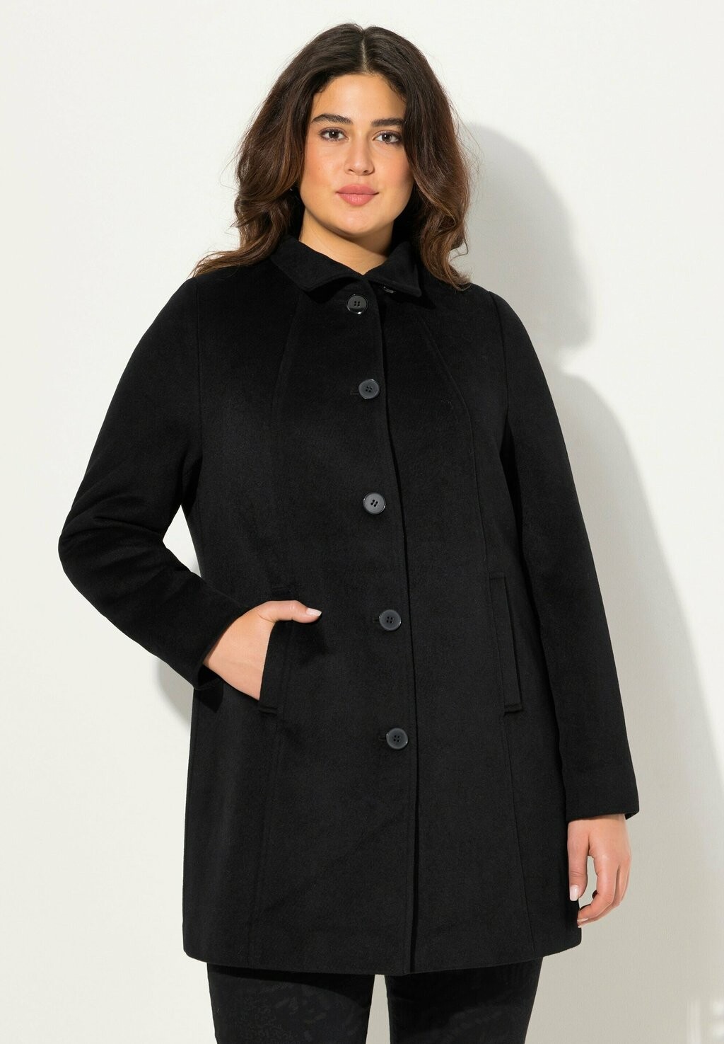 Короткое пальто Ulla Popken, черный
Короткое пальто Ulla Popken, черный