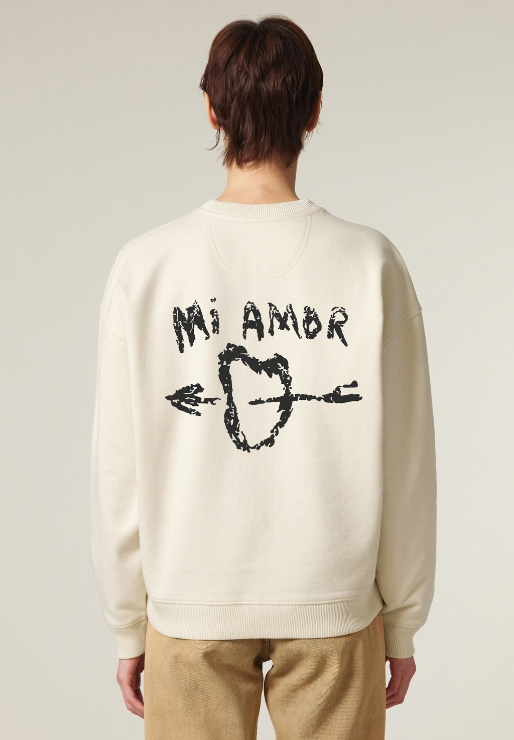 Толстовка MI AMOR BACK EMBROIDERY UNISEX Mira Paris, кремовый 
Толстовка MI AMOR BACK EMBROIDERY UNISEX Mira Paris, кремовый