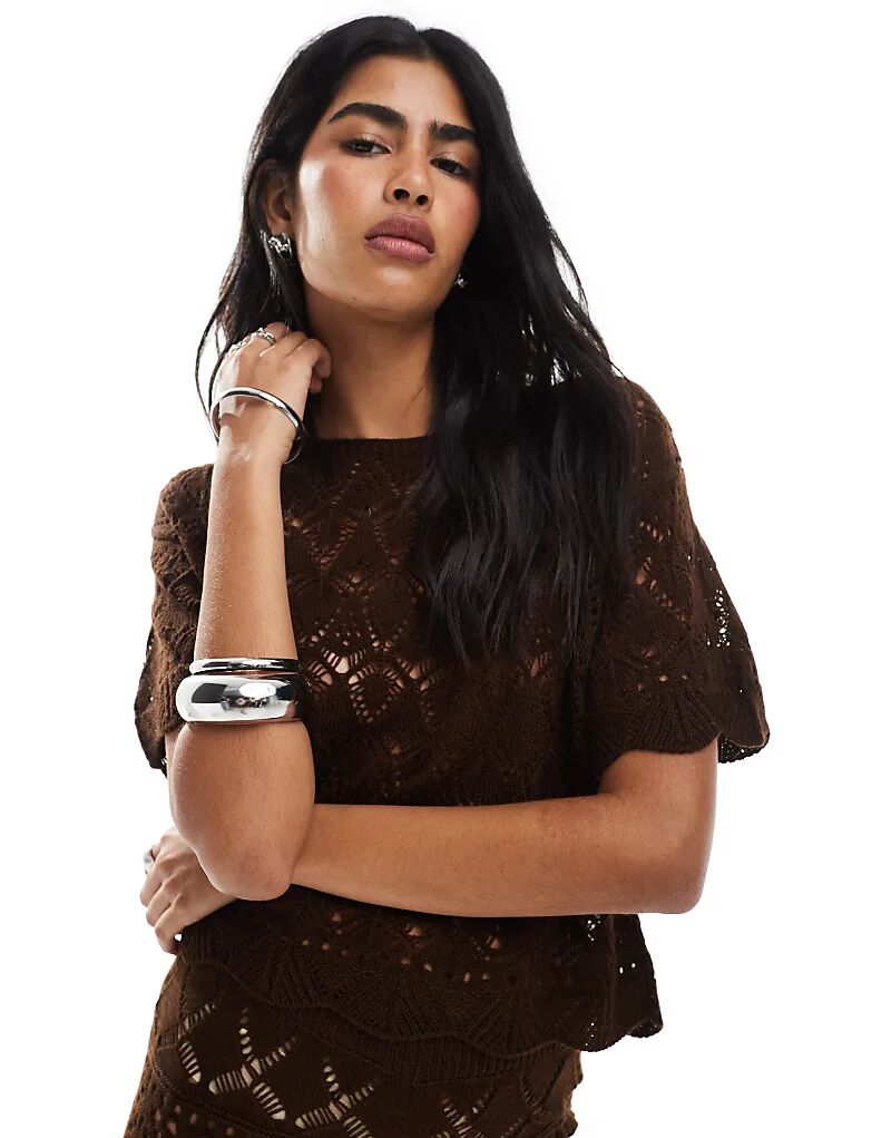 Пляжная футболка Miss Selfridge, связанная крючком, шоколадного цвета
Пляжная футболка Miss Selfridge, связанная крючком, шоколадного цвета