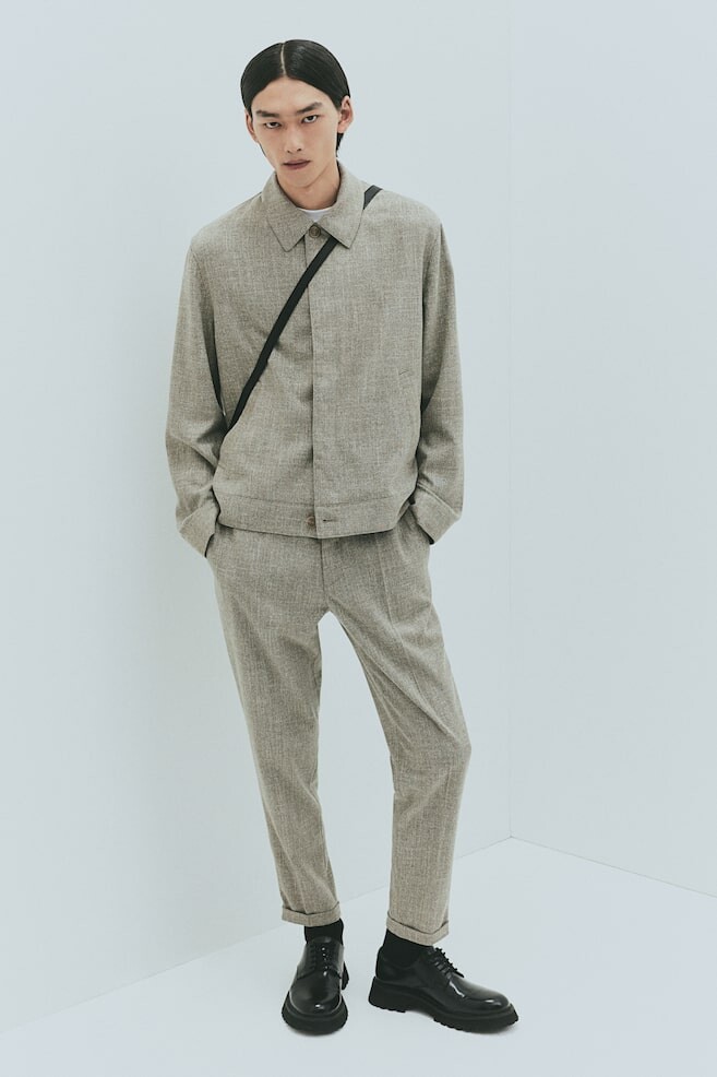 Элегантные брюки прямого кроя H&M, бежевый
Элегантные брюки прямого кроя H&M, бежевый