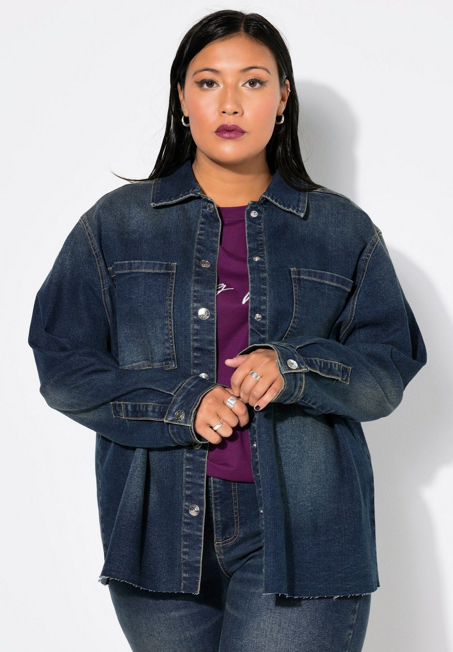 Блуза Studio Untold RAW EDGE, Dark Blue Denim/Dark-Blue Denim
Блуза Studio Untold RAW EDGE, Dark Blue Denim/Dark-Blue Denim