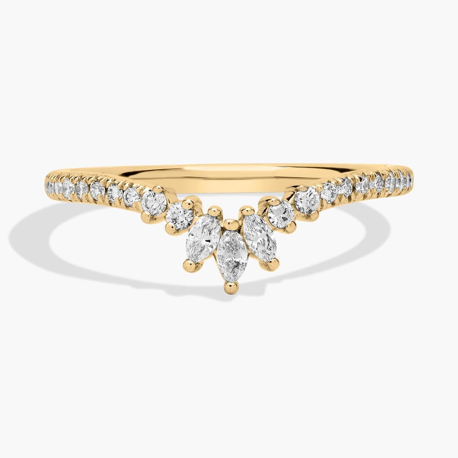 Кольцо с изогнутым акцентом огранки «маркиз» и бриллиантовым паве из 14-каратного желтого золота (1/4 карата) Blue Nile
Кольцо с изогнутым акцентом огранки «маркиз» и бриллиантовым паве из 14-каратного желтого золота (1/4 карата) Blue Nile