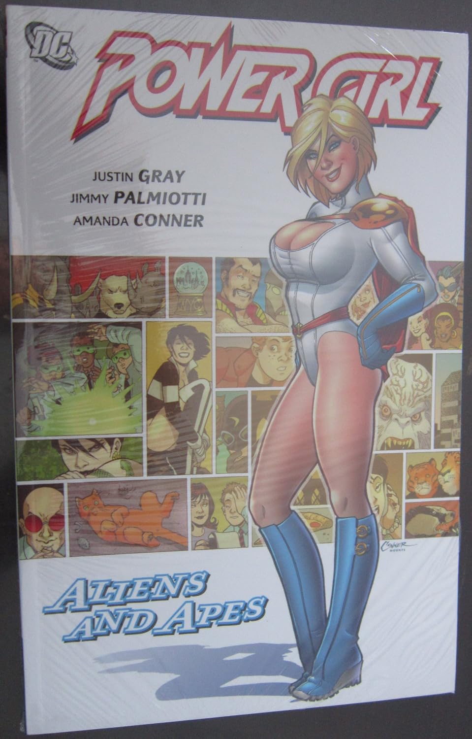 Power Girl: Aliens and Apes (DC Comics)
Power Girl: Aliens and Apes (DC Comics)