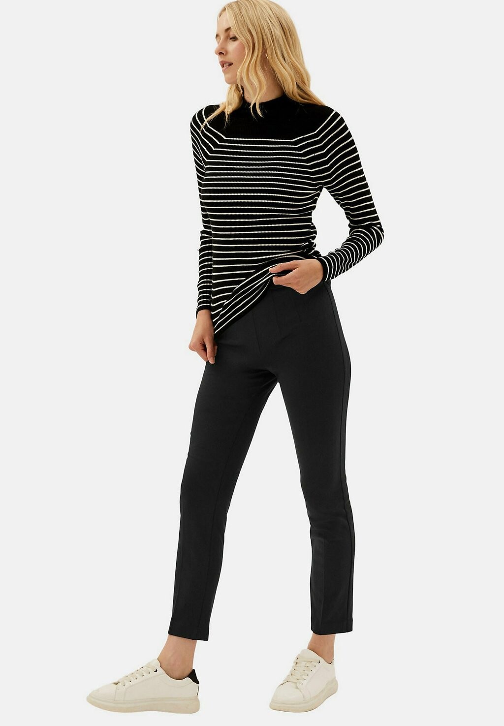 Леггинсы Marks & Spencer, черный
Леггинсы Marks & Spencer, черный