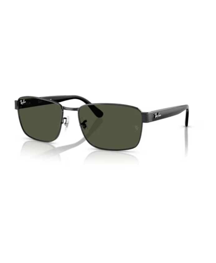 Классические солнцезащитные очки с современным акцентом. Ray-Ban, черный
Классические солнцезащитные очки с современным акцентом. Ray-Ban, черный