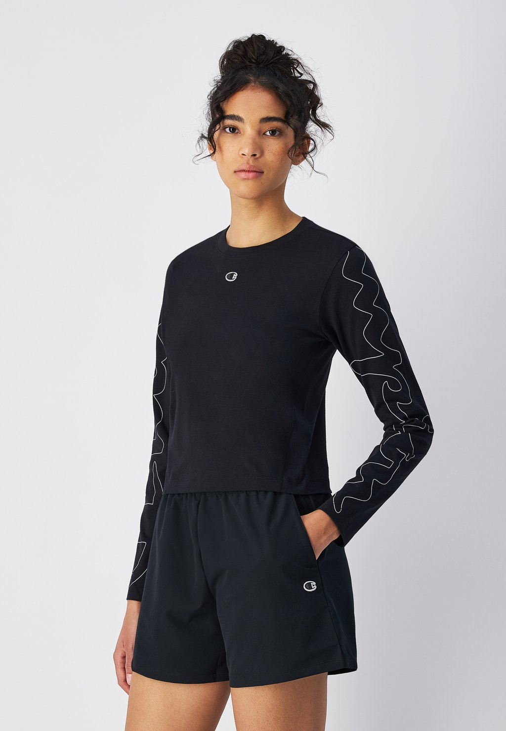 Топ с длинными рукавами CREWNECK LONG SLEEVE URBAN CONTEMPORARY Champion, черный
Топ с длинными рукавами CREWNECK LONG SLEEVE URBAN CONTEMPORARY Champion, черный