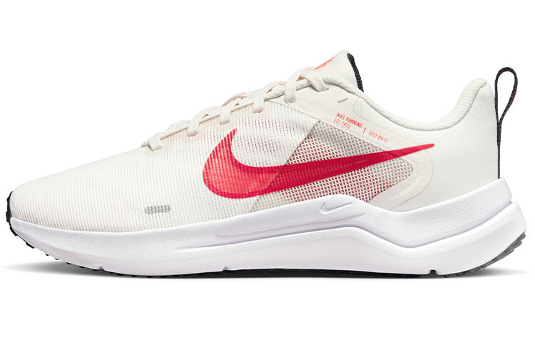 Женские кроссовки Nike Downshifter 12
Женские кроссовки Nike Downshifter 12