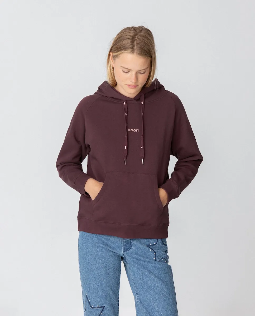 Женская толстовка с капюшоном и логотипом Noon, бордовый
Женская толстовка с капюшоном и логотипом Noon, бордовый