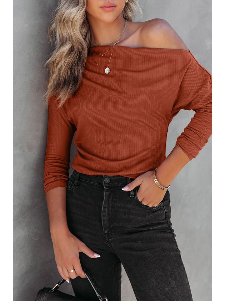 Лонгслив Milan Kiss, светло-коричневый
Лонгслив Milan Kiss, светло-коричневый