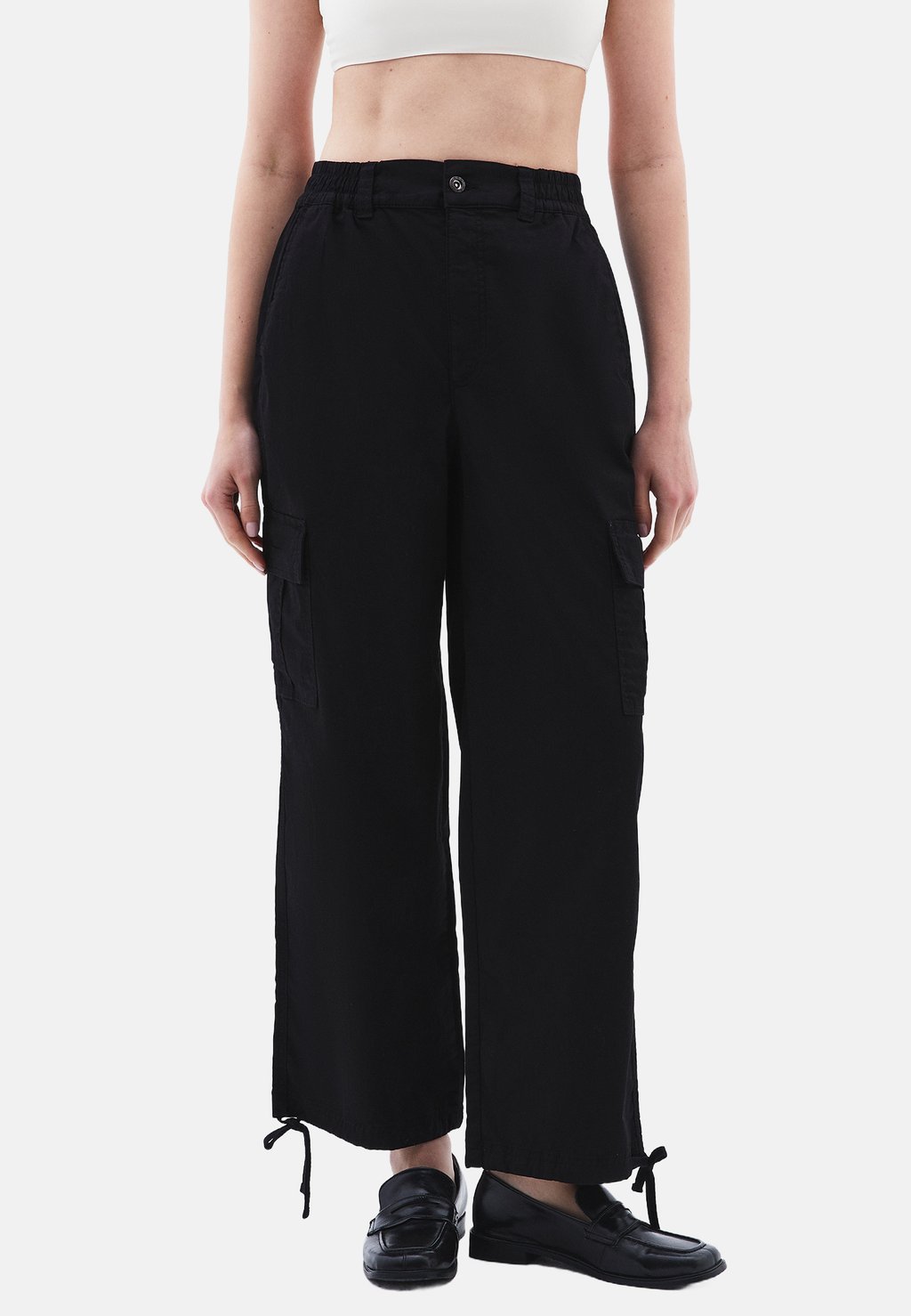 Брюки-карго MIT ENGEN BEINABSCHLÜSSEN OXXO, черный
Брюки-карго MIT ENGEN BEINABSCHLÜSSEN OXXO, черный