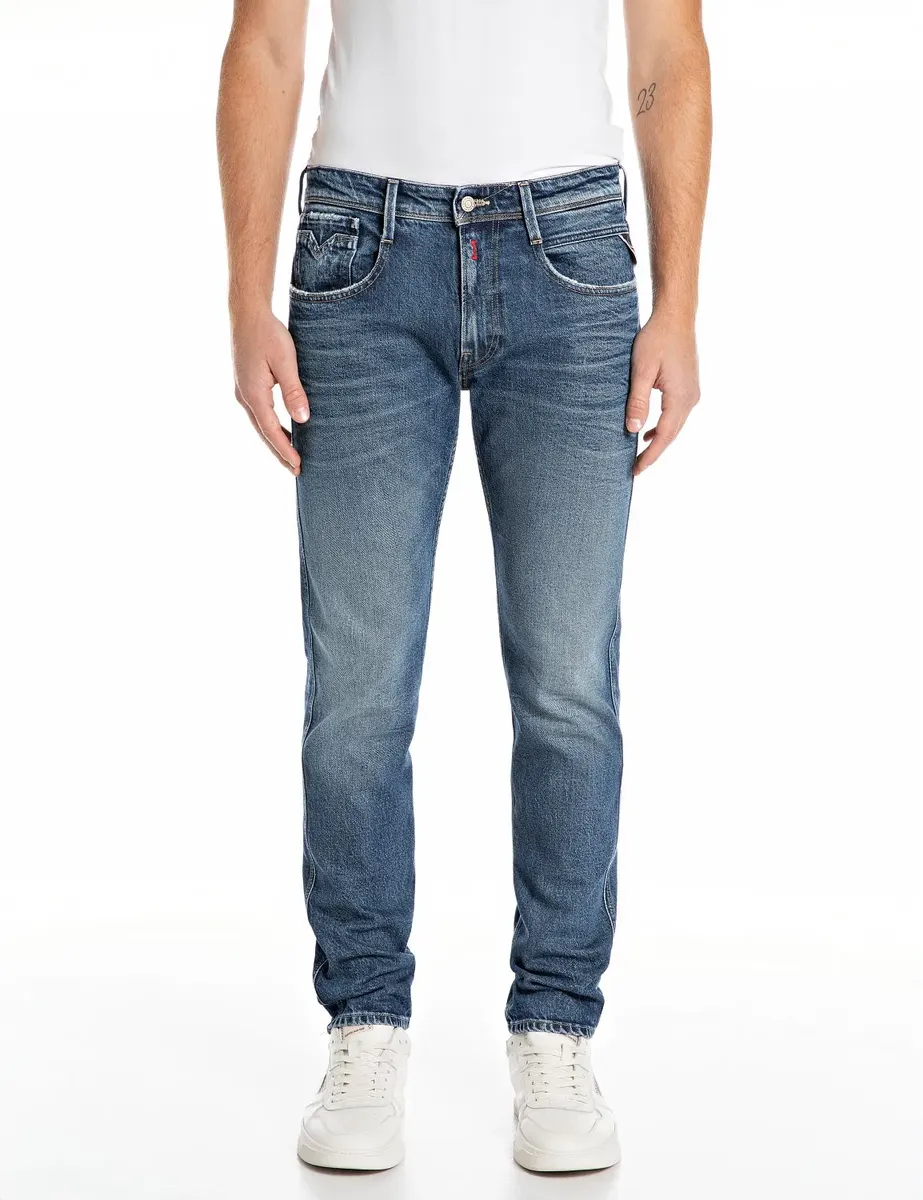 Джинсы приталенного кроя Replay "АНБАСС", стираного вида, синий
Джинсы приталенного кроя Replay "АНБАСС", стираного вида, синий