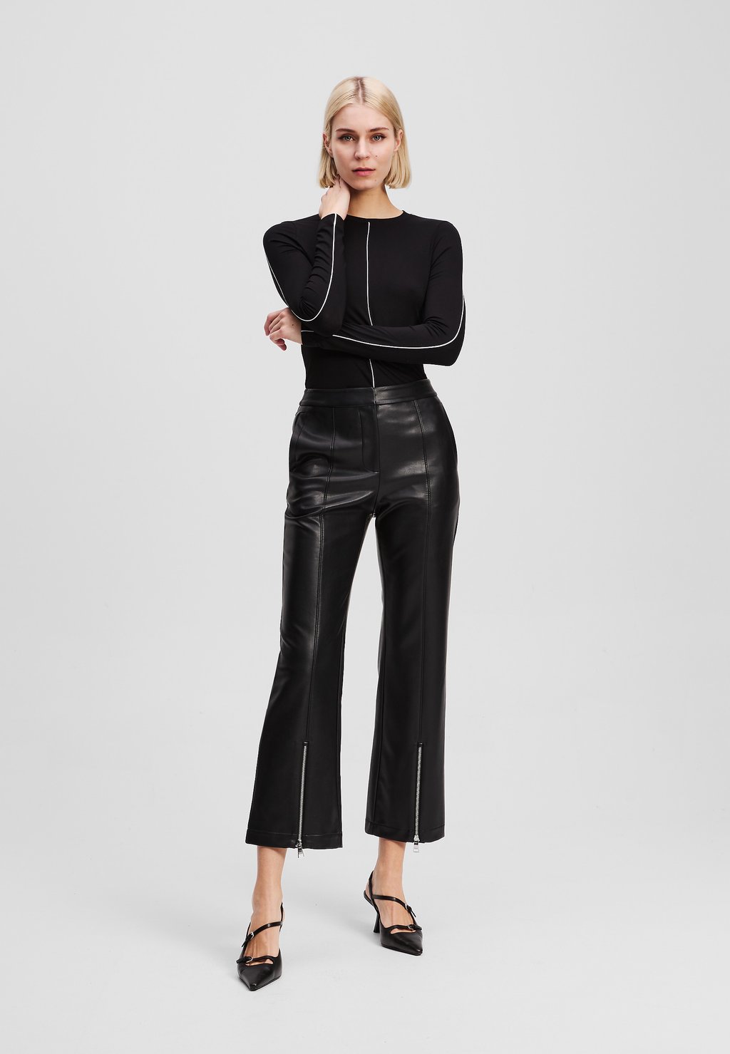 Брюки KARL LAGERFELD, черный
Брюки KARL LAGERFELD, черный