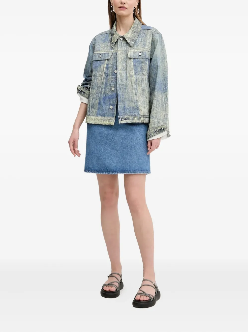 Джинсовое мини-платье с вышитым логотипом HUGO, синий
Джинсовое мини-платье с вышитым логотипом HUGO, синий