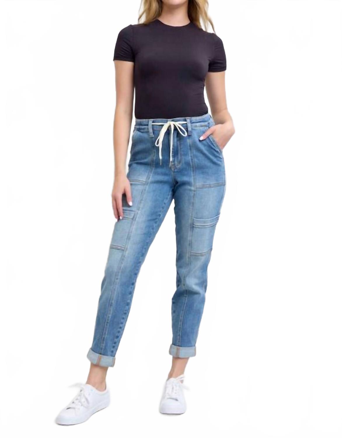 Спортивные брюки On A Roll средней степени стирки Judy Blue, Medium Wash
Спортивные брюки On A Roll средней степени стирки Judy Blue, Medium Wash