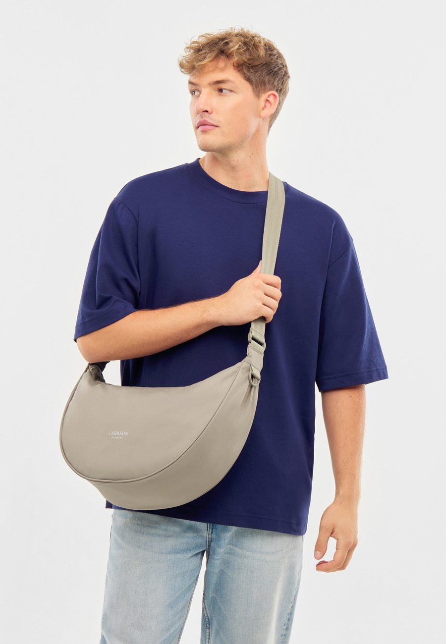 Сумка кросс-боди Larkson SOLVEIG LARGE, Gravel/Stone
Сумка кросс-боди Larkson SOLVEIG LARGE, Gravel/Stone